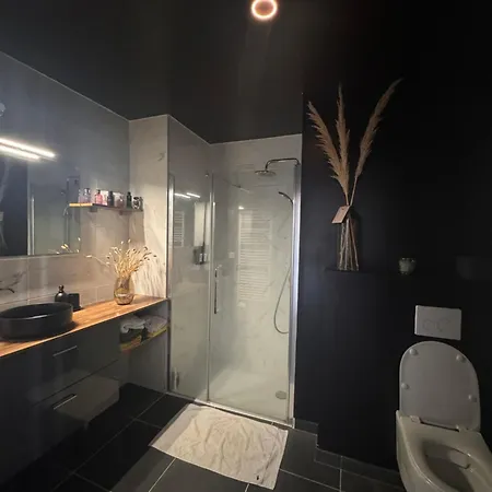 Atelier - Gare Saint Jean Apartment *